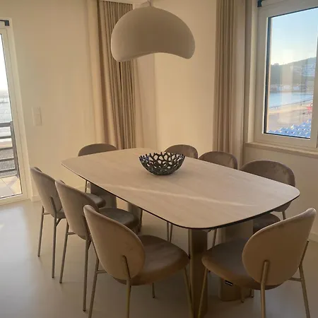Beachfront 3bdr On Marginal Boulevard דירה *