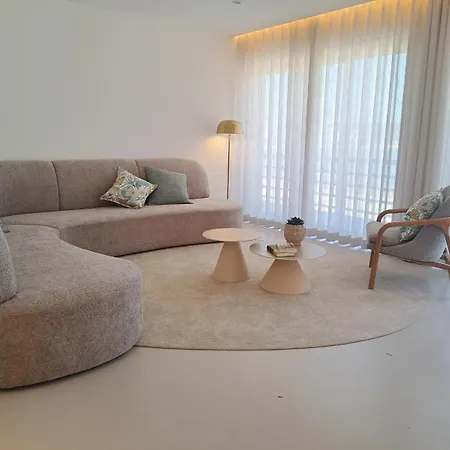 Beachfront 3bdr On Marginal Boulevard * São Martinho do Porto