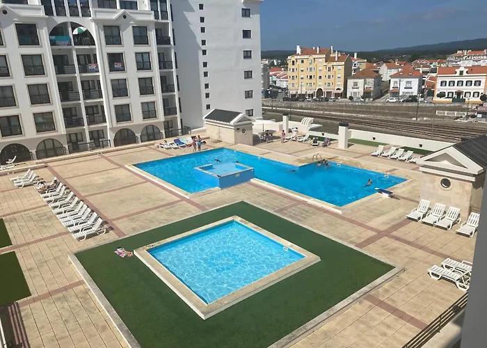 Beachfront 3bdr On Marginal Boulevard 公寓